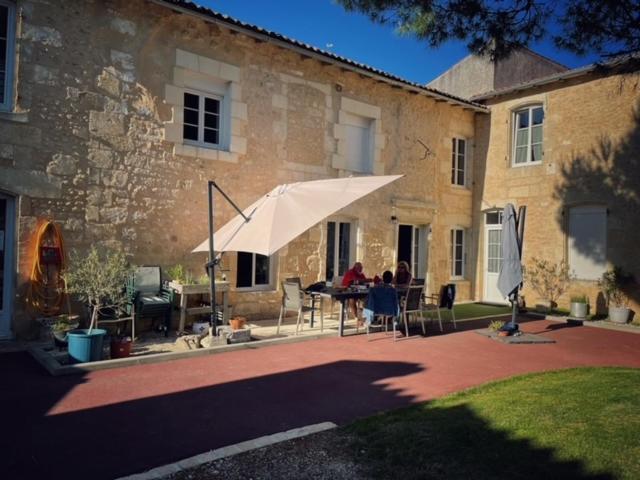 Gites Jardin-Darcy - Piscine Au Sel Bois Exterior foto